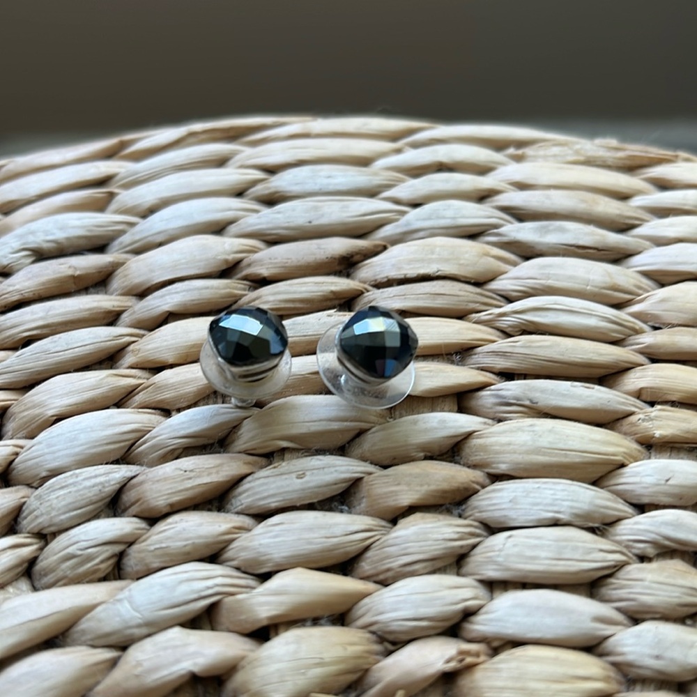 Swarovski post earrings. Gunmetal in color